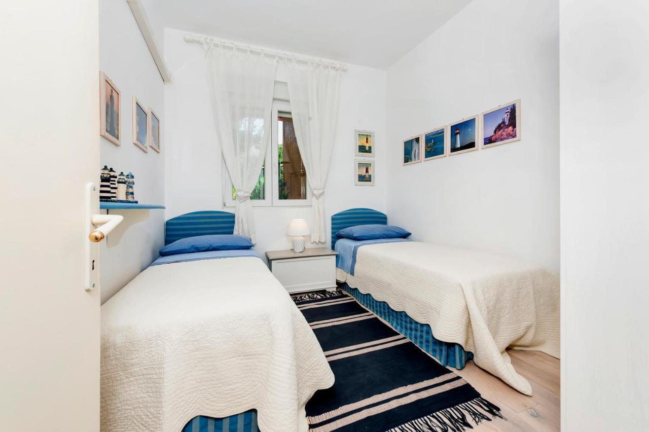 Apartment Bassano Ровинь Экстерьер фото